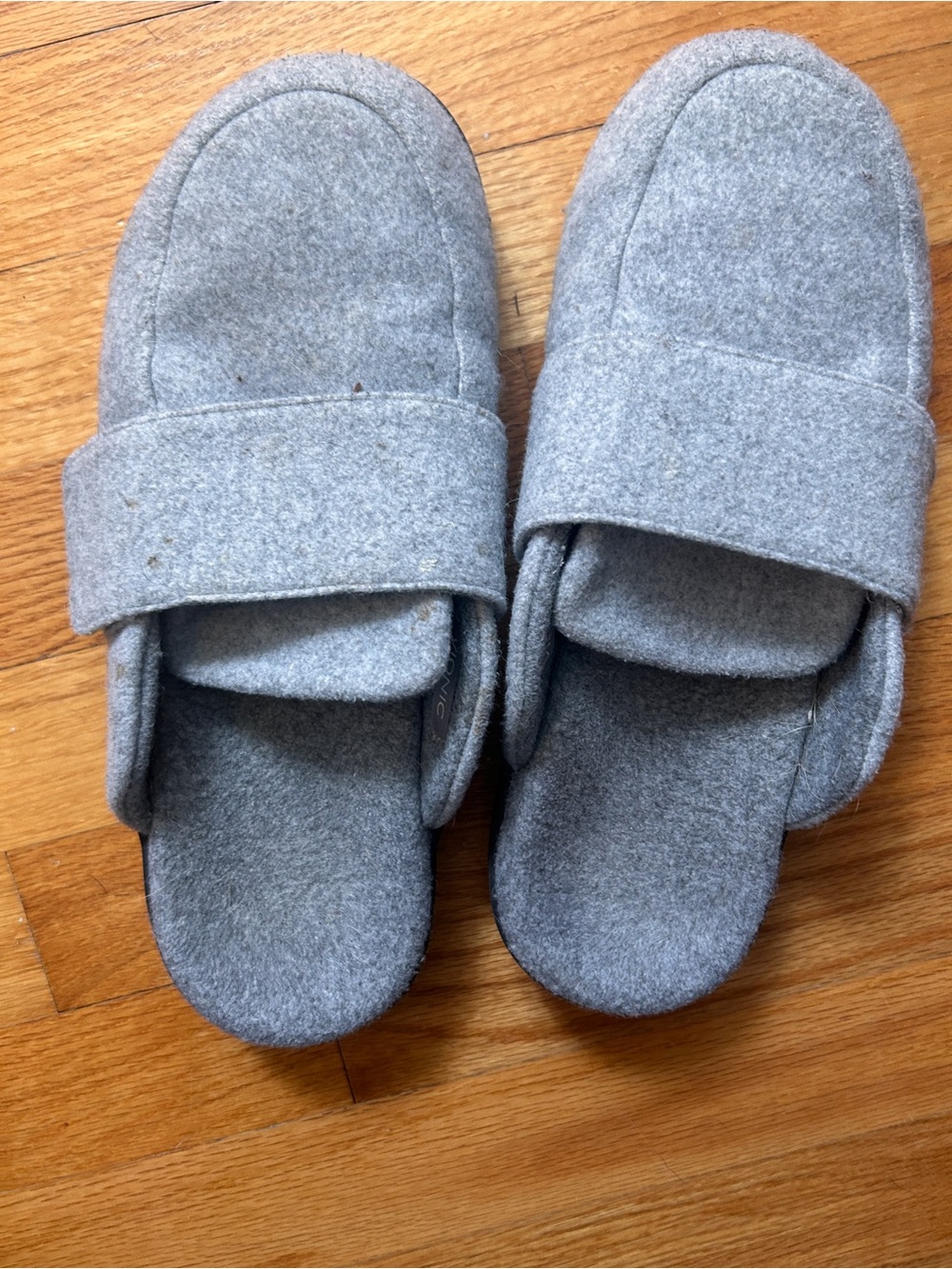 Vionic Gray Felt Slide Slippers